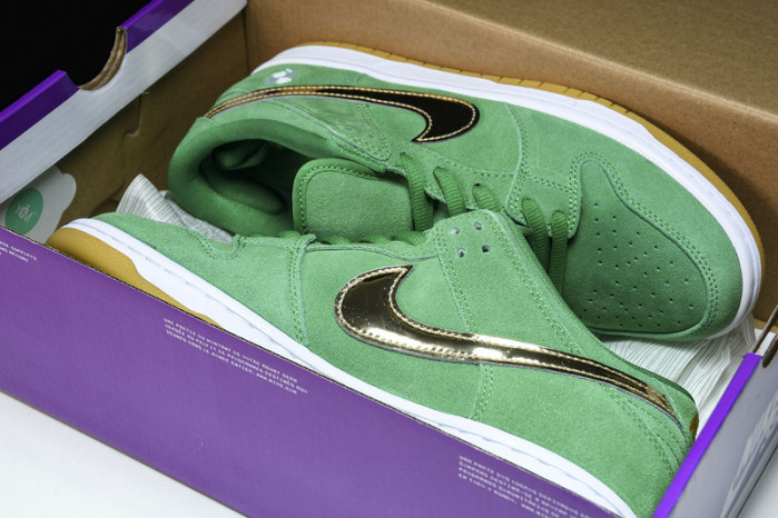 nike sb dunk low st. patrick