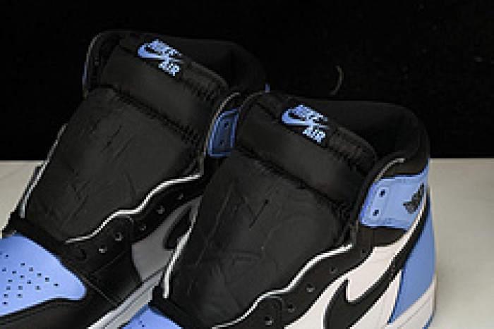 air jordan 1 retro high og "university blue" dz5485-400
