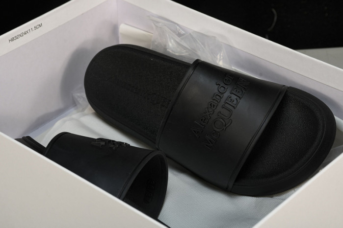 M*Q*en slide cophsoe mqs-06