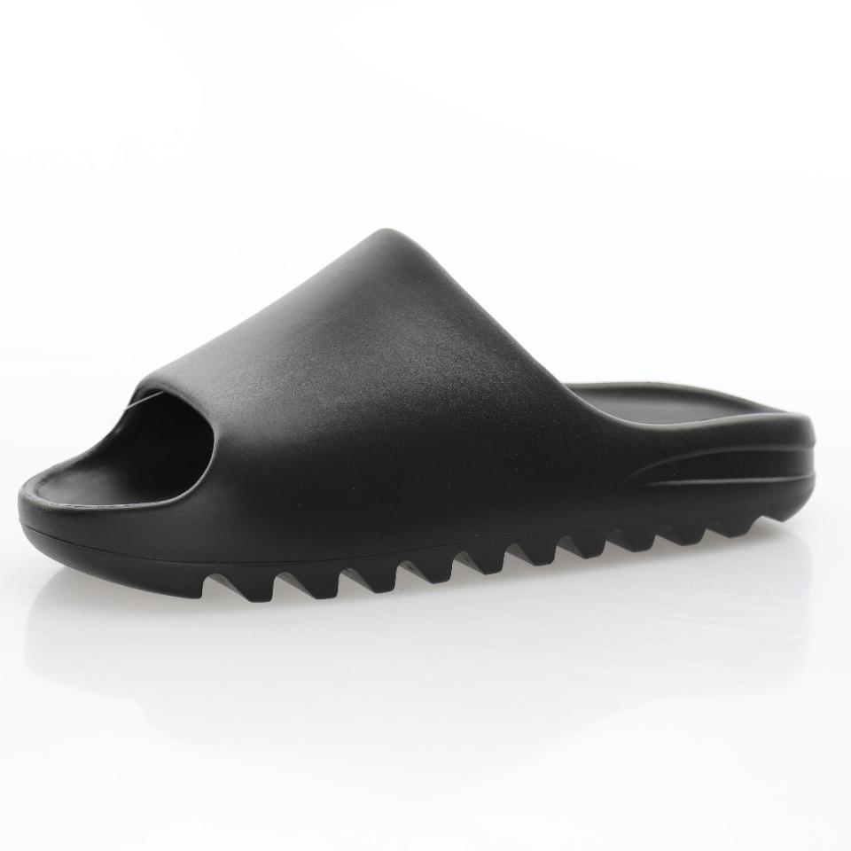 Yeezy Slide Black