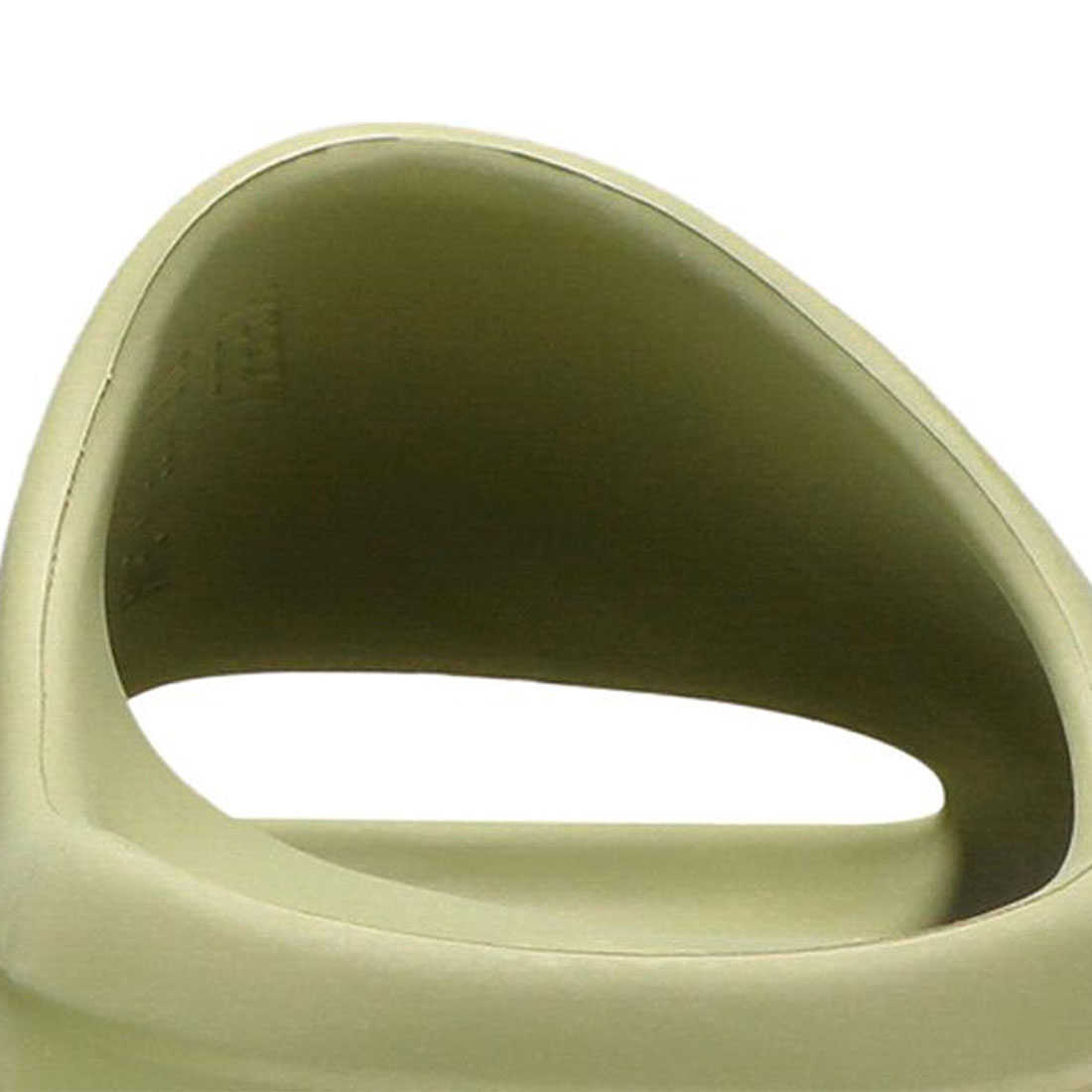 Yeezy Slides ‘Resin’ 2021