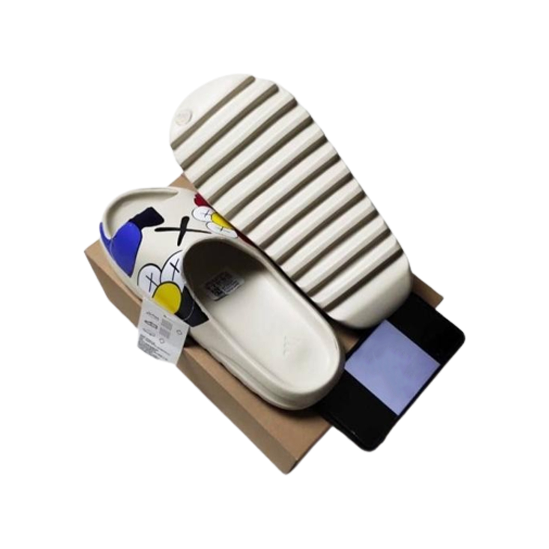 YEEZY SLIDE X KAWS TERBARU LUCU