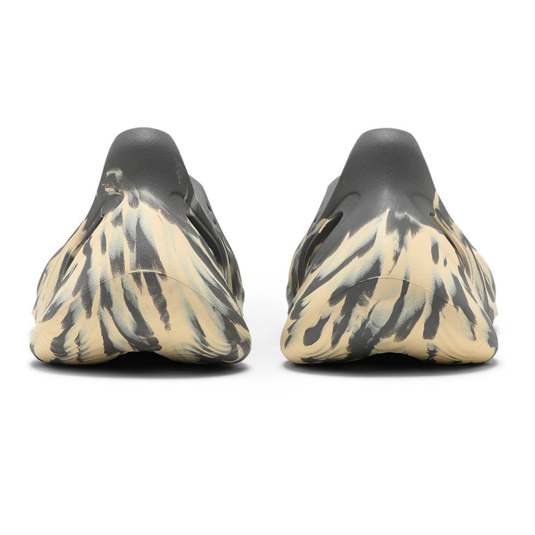 Yeezy Foam Runner MXT Moon Grey