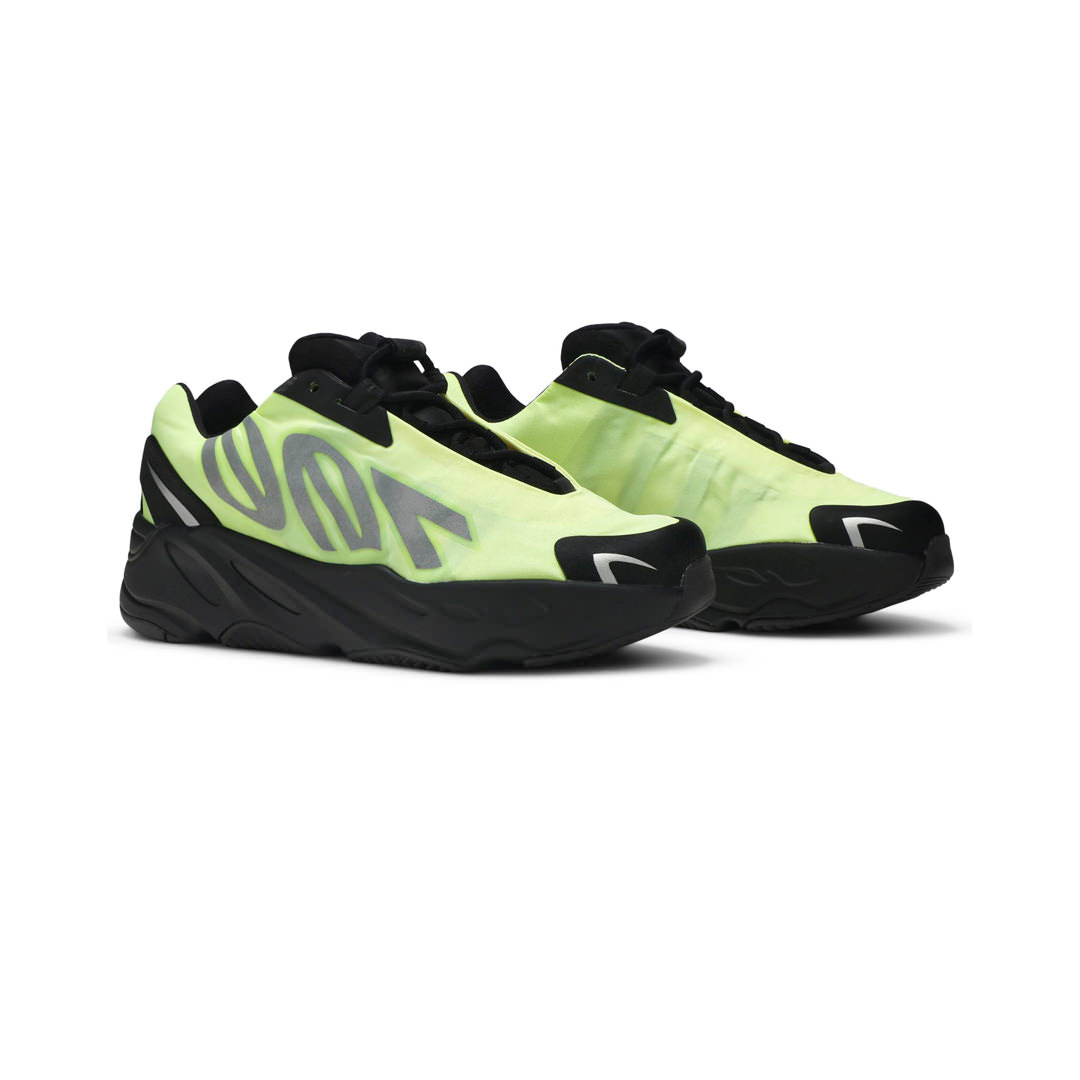YEEZY BOOST 700 MNVN KIDS PHOSPHOR