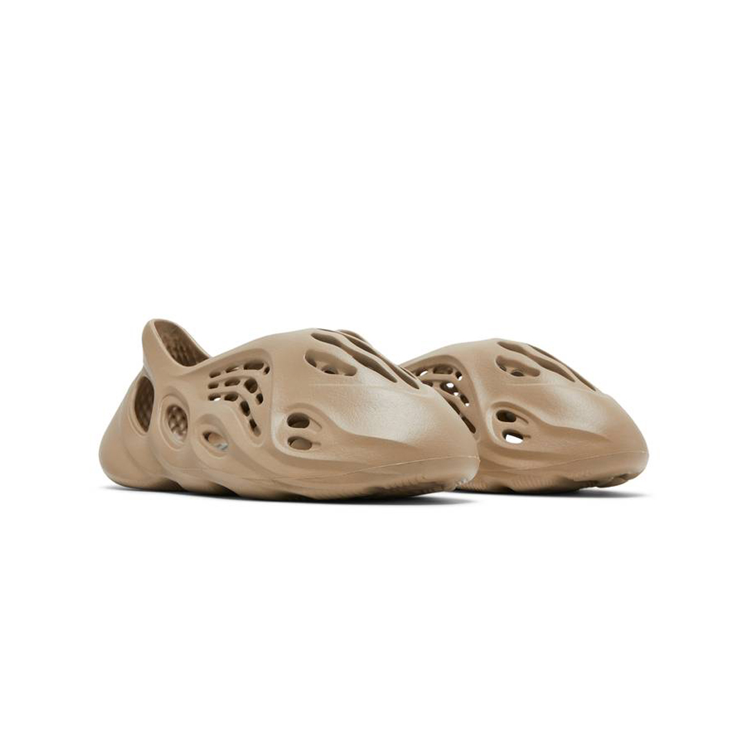 YEEZY FOAM RUNNER KIDS MIST