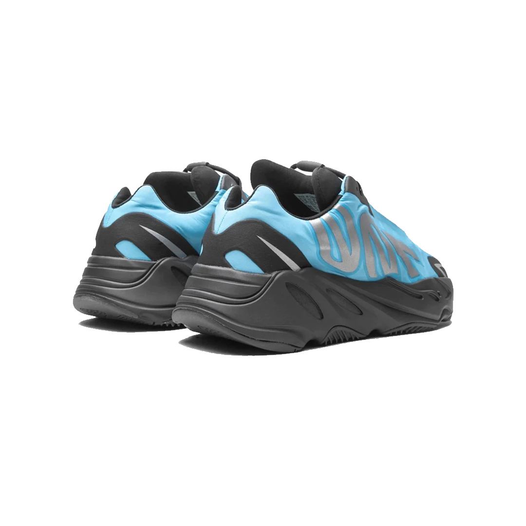 YEEZY BOOST 700 MNVN KIDS BRIGHT CYAN