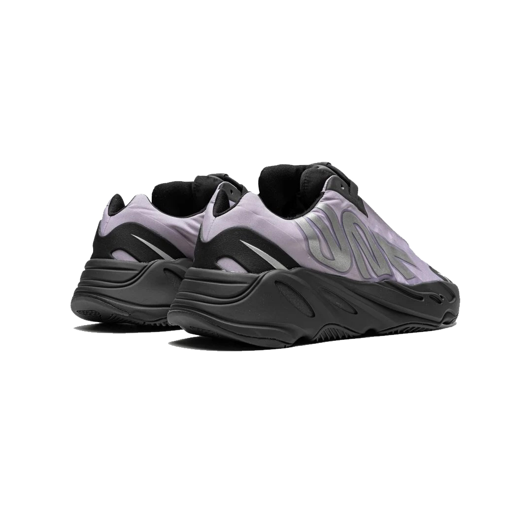 YEEZY BOOST 700 MNVN KIDS GEODE