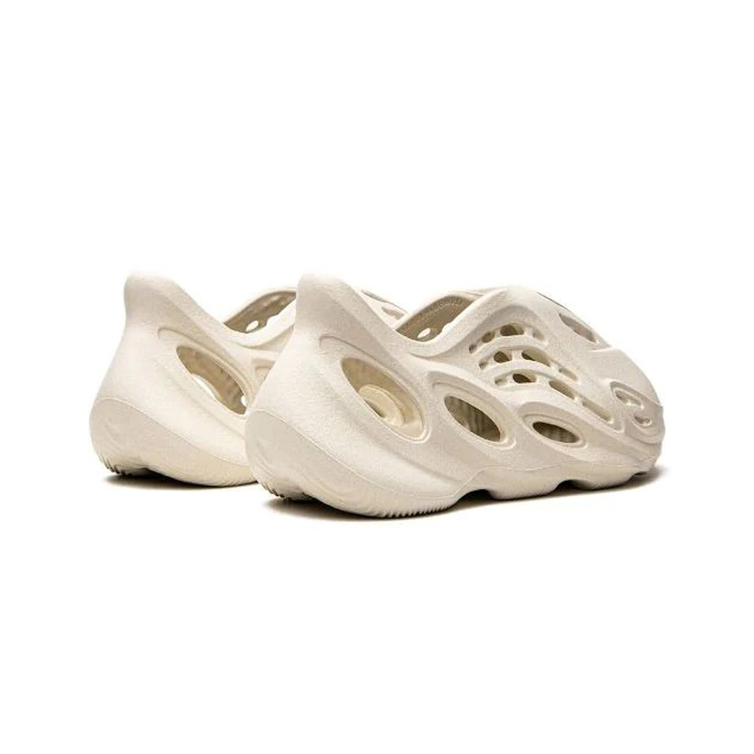 YEEZY FOAM RUNNER KIDS SAND
