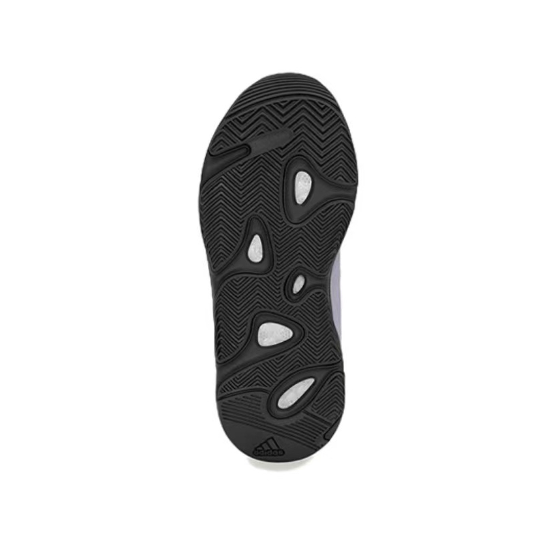 YEEZY BOOST 700 MNVN KIDS GEODE